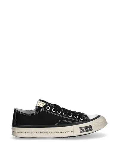 Visvim 콘트라스트 스티치 스니커즈 In Black