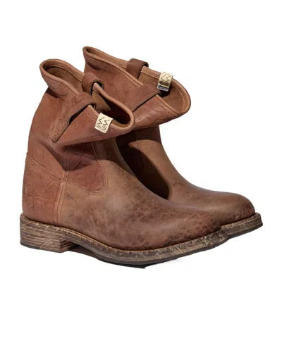 Visvim Round Toe Boots In Brown