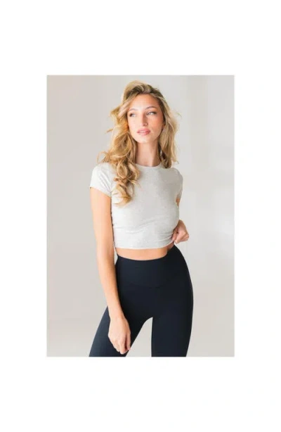 Vitality Basis Tee In Neutral