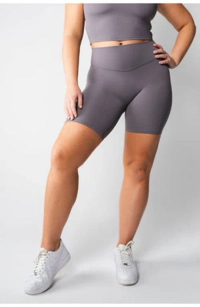 Vitality Cloud Ii Biker Short In Gray