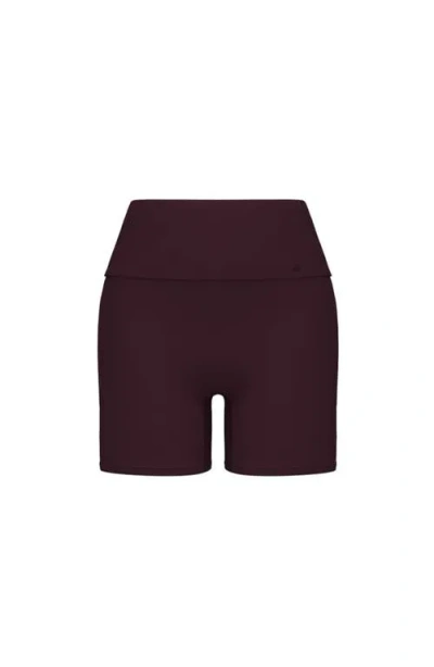 Vitality Cloud Ii Foldover Volley Short In Wine