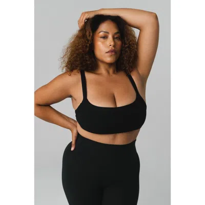 Vitality Cloud Ii Square Bra In Black