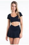 Vitality Cloud Ii V Cropped Tee In Black