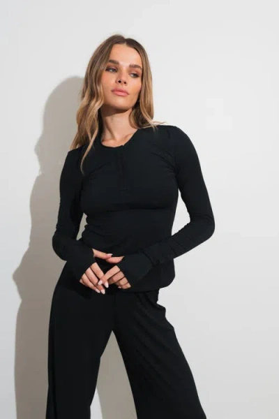 Vitality Float Rib Henley Top In Black