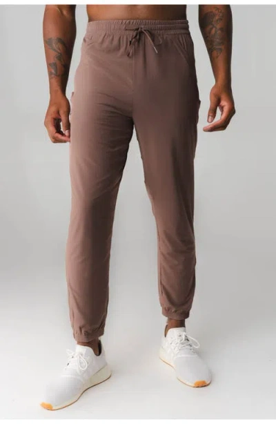 Vitality Prime Jogger In Brown