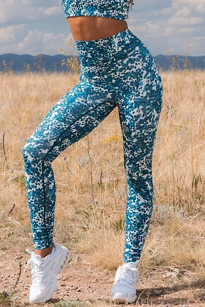 Vitality Pulse Legging In Feline, Women's At Urban Outfitters
