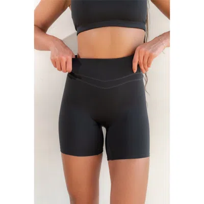 Vitality Pulse Volley Short In Gray