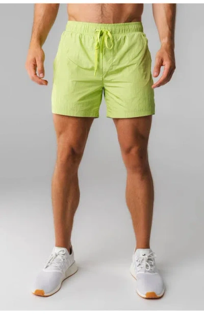 Vitality React Run Short In Green