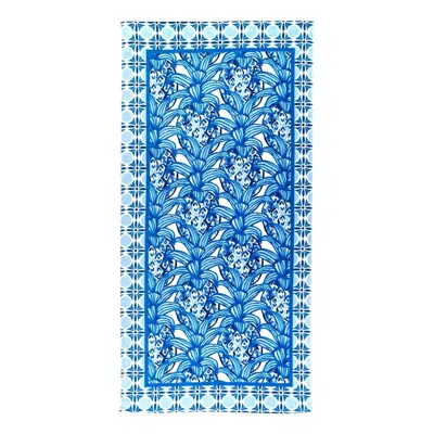 Viv & Lou Pineapple Tropical Cotton Beach Pool Lake Towel In Blue / White