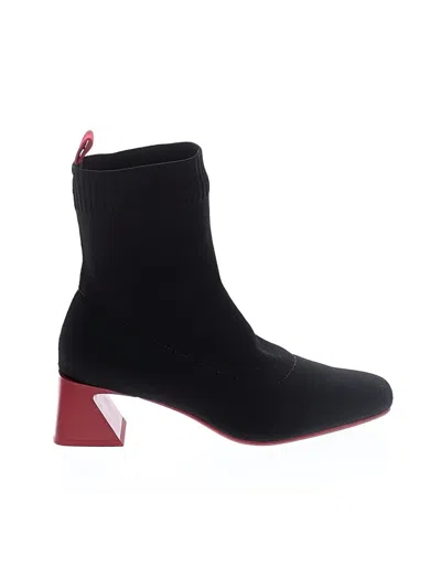 Pre-owned Vivaia Ankle Boots In Black