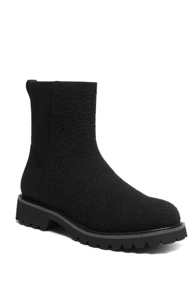 Vivaia Freja Round-toe Wool Ankle Boots In Black