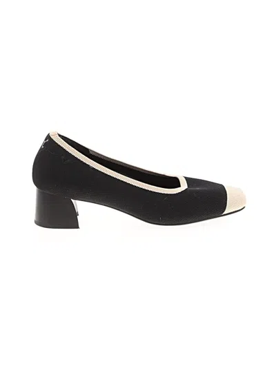 Pre-owned Vivaia Heels In Black