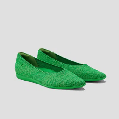 Vivaia Lightweight Pointed-ballet Flats (aria Walker) In Green
