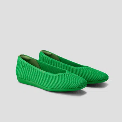 Vivaia Lightweight Square-toe V-cut Flats (margot Walker) In Green