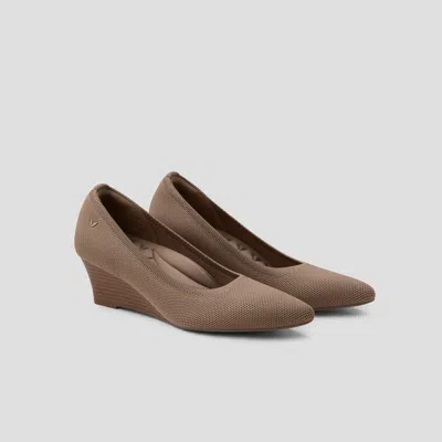 Vivaia Pointed-toe Wedge (aria Wedge Pro) In Brown
