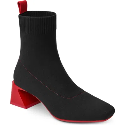 Vivaia Regina Pro Bootie In Black/ruby Red