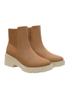 Vivaia Round-toe Chunky Platform Travel Boots In Brown