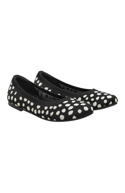 Round-toe Flats In Black from VIVAIA
