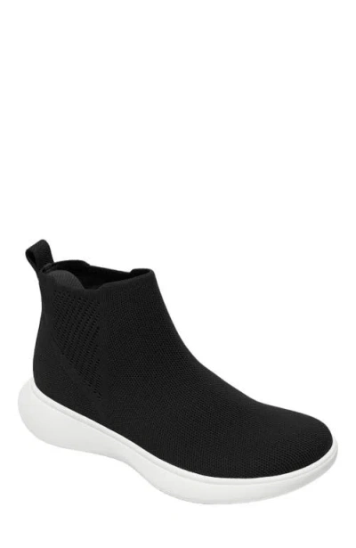 Vivaia Round-toe Slip-on Sneaker Boots In Black
