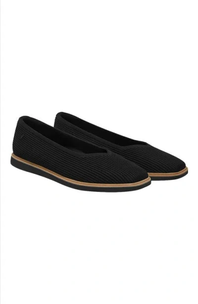 Vivaia Square-toe All-day Standing Flats