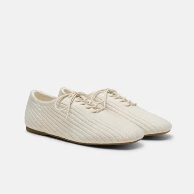 Vivaia Square-toe Derby Flats (cheslea)|pale Apricot Wool|uk 2.5 In Neutral