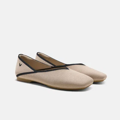 Vivaia Square-toe Flats (maro)|almond & Black|uk 2.5