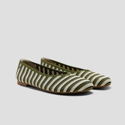 Vivaia Wide Toe Box Flats (tila)|pale Apricot & Olive Interlocking|us 11 In Green