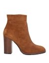 Vivien Woman Ankle Boots Tan Size 6 Leather In Brown