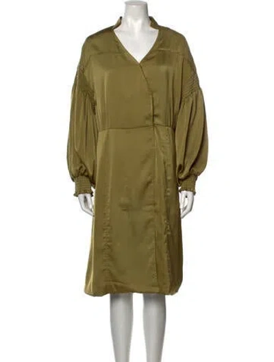 Pre-owned Vivienne Hu V-neck Knee-length Dress In Green