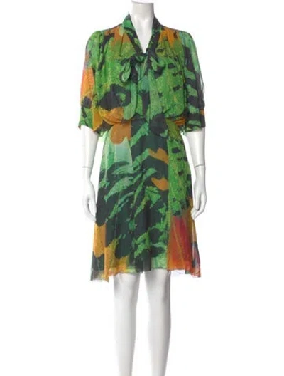 Pre-owned Vivienne Tam Silk Knee-length Dress In Green
