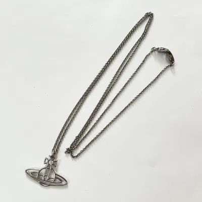 Pre-owned Vivienne Westwood 2d Flat Orb Necklace In Silver