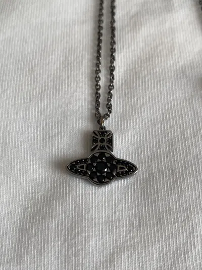 Pre-owned Vivienne Westwood Black Orb Necklaces In Silver