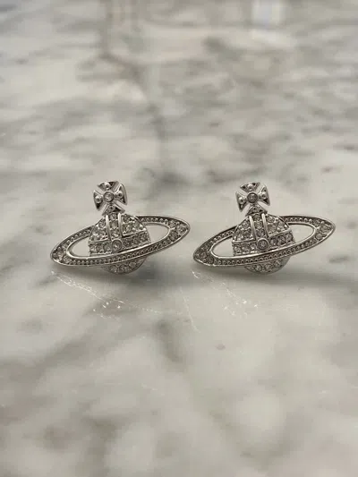 Pre-owned Vivienne Westwood Orb Earrings In Silver