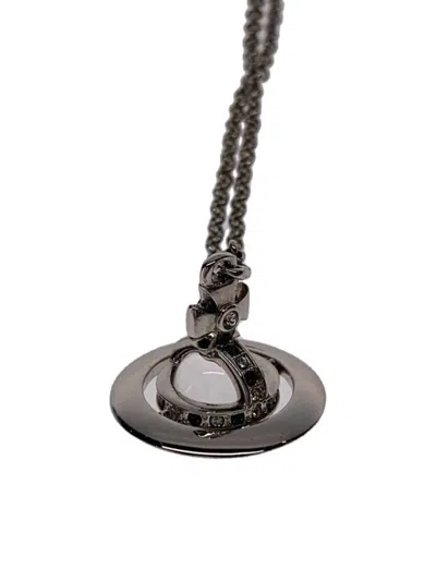 Pre-owned Vivienne Westwood Orb Necklace In Silver
