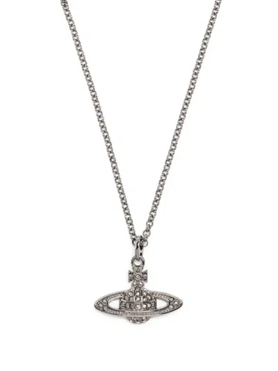 Vivienne Westwood Mayfair Bas Relief Pedant Necklace In Silver