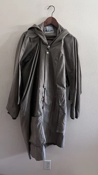 Pre-owned Vivienne Westwood Rain Coat Size Large In Sand