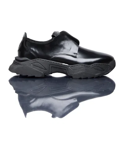 Vivienne Westwood Round-head Sneakers In Black