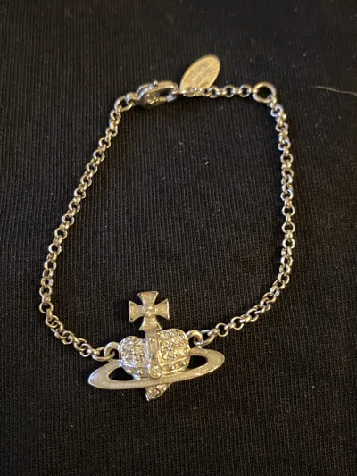 Pre-owned Vivienne Westwood White Heart Bracelet In Silver