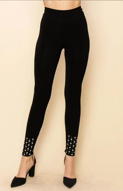 Vocal Apparel Women's Stone & Studs Leggings In Black