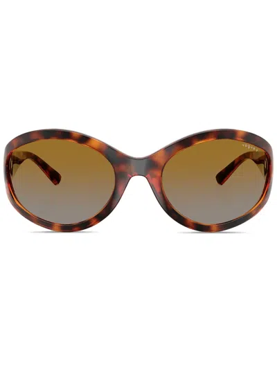 Vogue Eyewear 椭圆形框太阳眼镜 In Brown