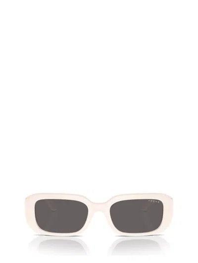 Vogue Eyewear Sunglasses In Full Ivory