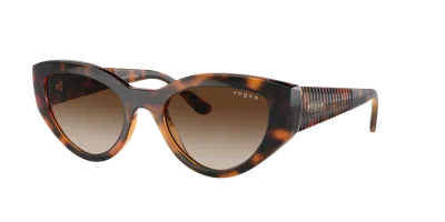 Vogue Eyewear Woman Sunglass Vo5566s In Brown