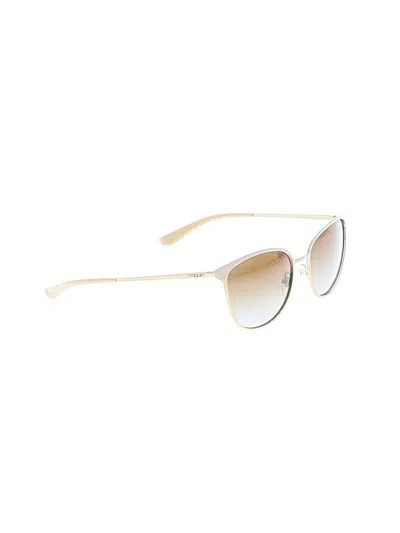 Pre-owned Vogue Sunglasses In Ivory