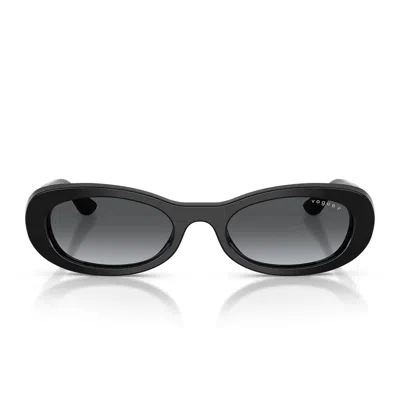 Vogue Sunglasses Vo5582 S W44/t3 Black/gray Gradient Women Polarized