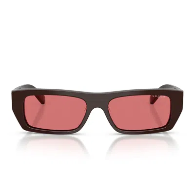 Vogue Sunglasses Vo5657 Su 324275 Brown/red Women In Black