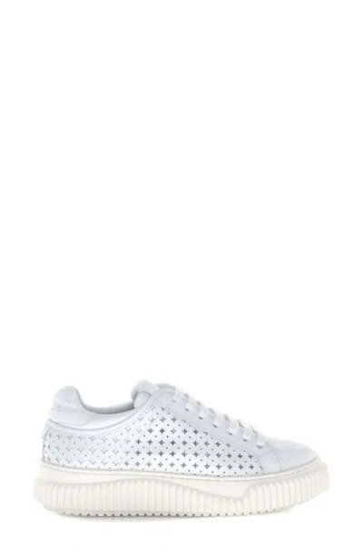 Voile Blanche Herika Perforated Sneaker In White
