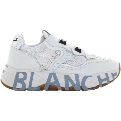 Voile Blanche Sleek Comfort Sneakers For Women In White