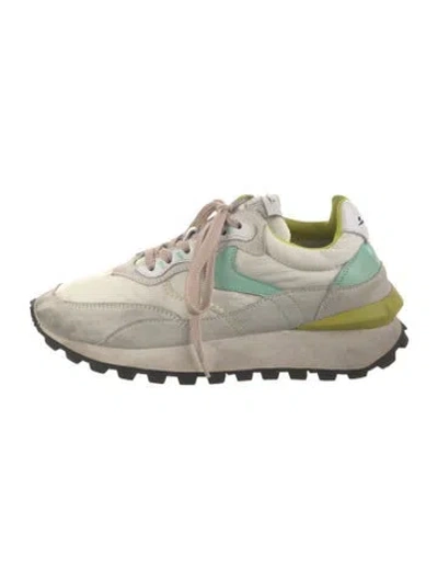 Pre-owned Voile Blanche Suede Sneakers In Neutral