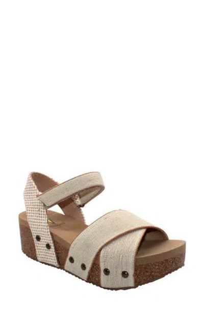 Volatile Pershing Sandal In Natural
