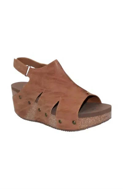 Volatile Women's Montpelier Wedge Sandals In Smooth Cognac